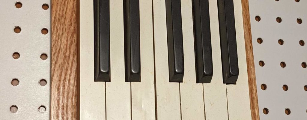 Piano Key Holder (Quartet) (Black)